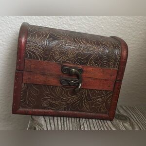 Vintage Style Chest